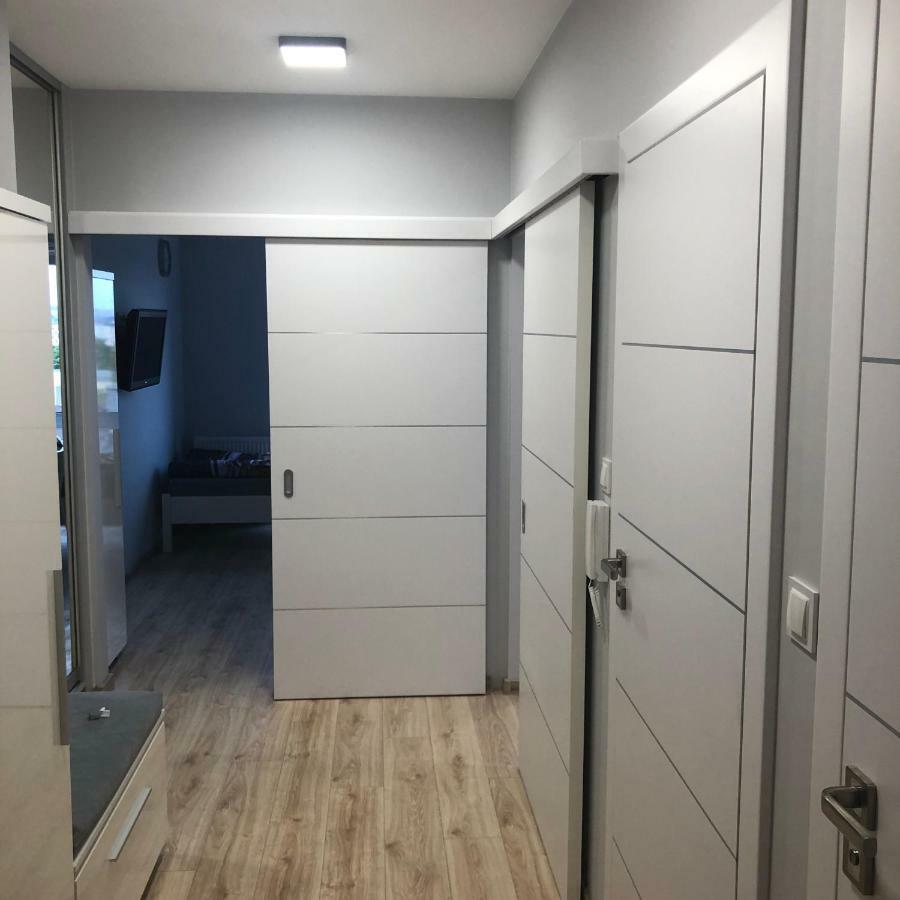 Klimatyzowany Apartament Roma Z Garazem Podziemnym Kielce Exterior foto