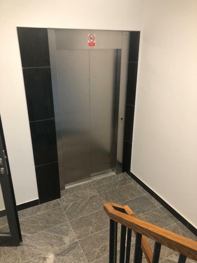 Klimatyzowany Apartament Roma Z Garazem Podziemnym Kielce Exterior foto